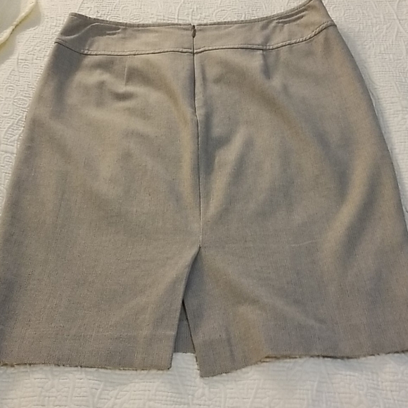 BANANA REPUBLIC SKIRT - Picture 2 of 2